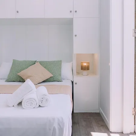 Brillo Desde La Ventana En By Appartamento *