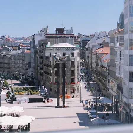 Brillo Desde La Ventana En By *