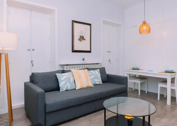 Brillo Desde La Ventana En By Apartmán *