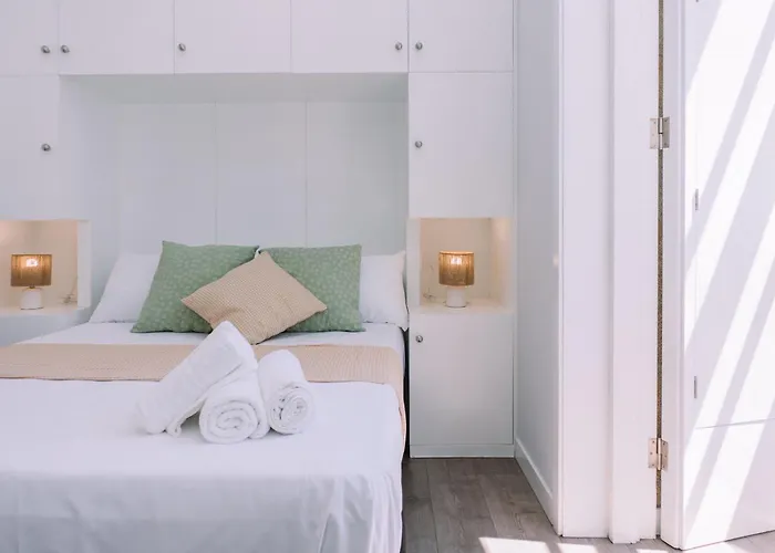 Brillo Desde La Ventana En By Apartmán *